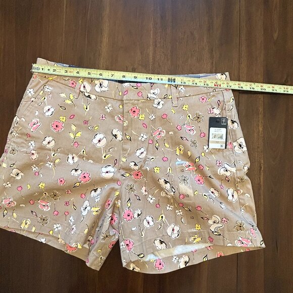 NWT Tommy Hillfiger Women's Hollywood Printed Mid-Rise Shorts Size 12 - Picture 11 of 15